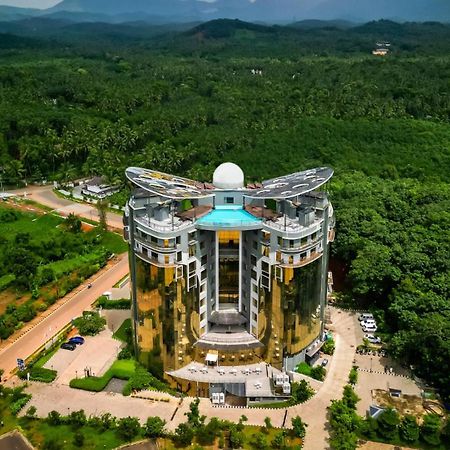 Fezinn Hotel - Best Wayanad Hotel In 2024 コージコード エクステリア 写真