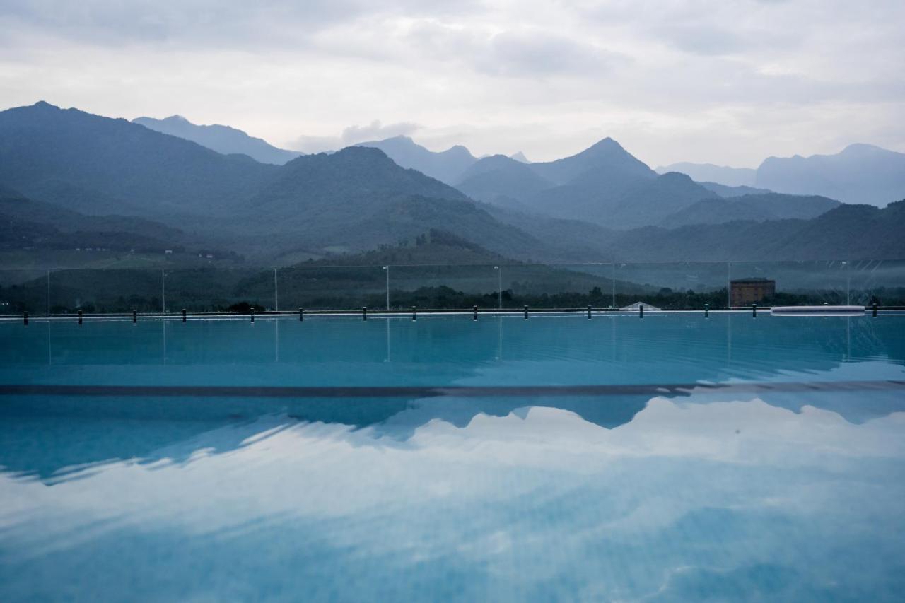 Fezinn Hotel - Best Wayanad Hotel In 2024 コージコード エクステリア 写真