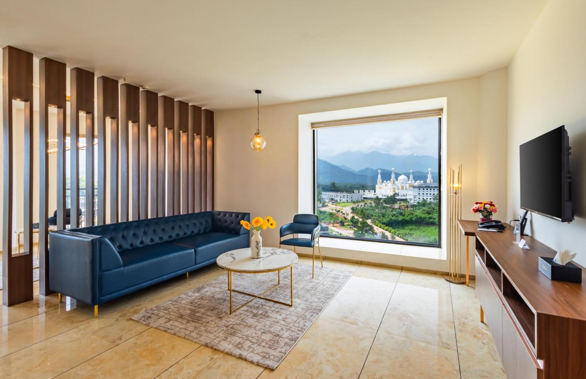 Fezinn Hotel - Best Wayanad Hotel In 2024 コージコード エクステリア 写真