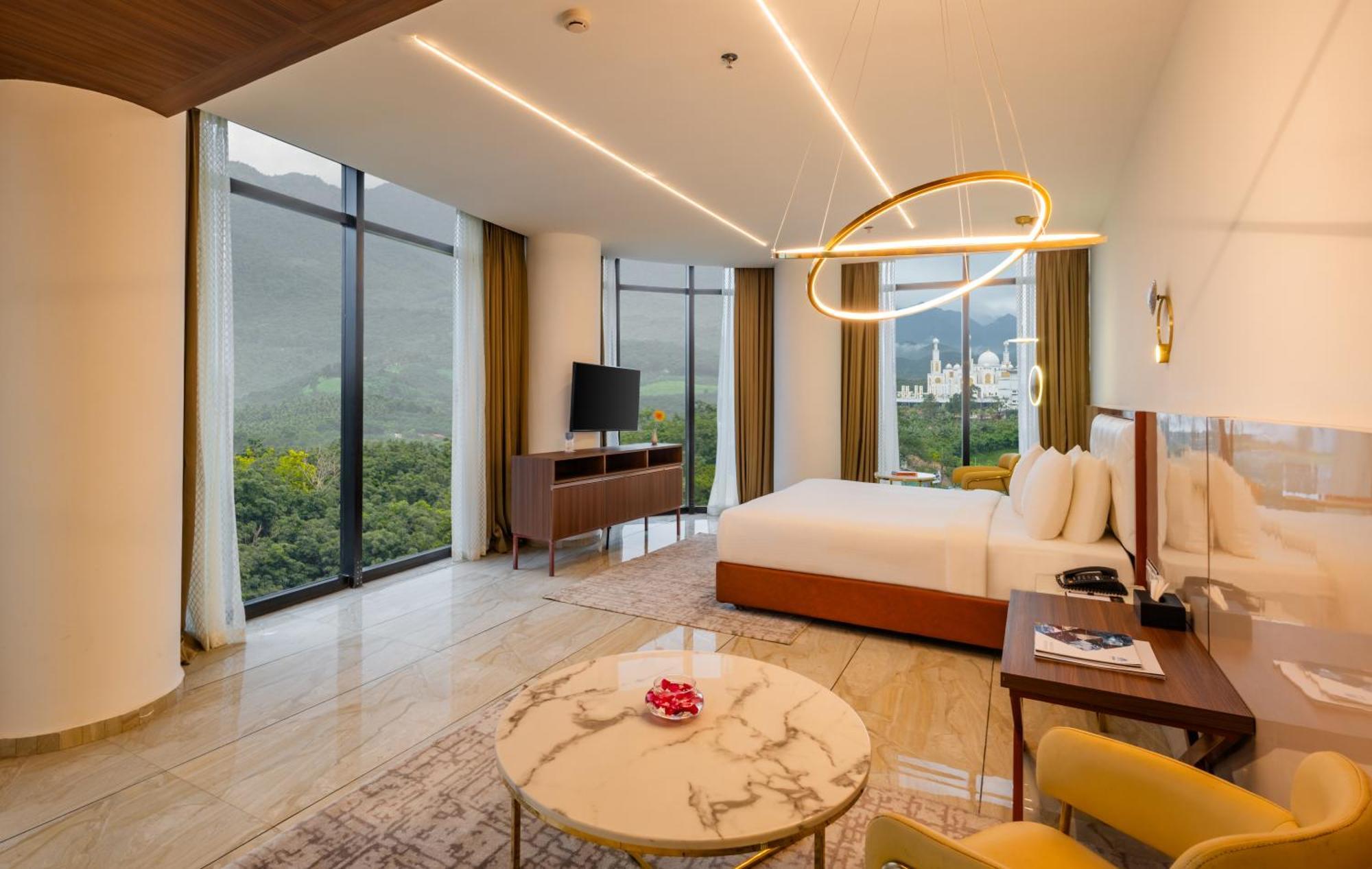 Fezinn Hotel - Best Wayanad Hotel In 2024 コージコード エクステリア 写真