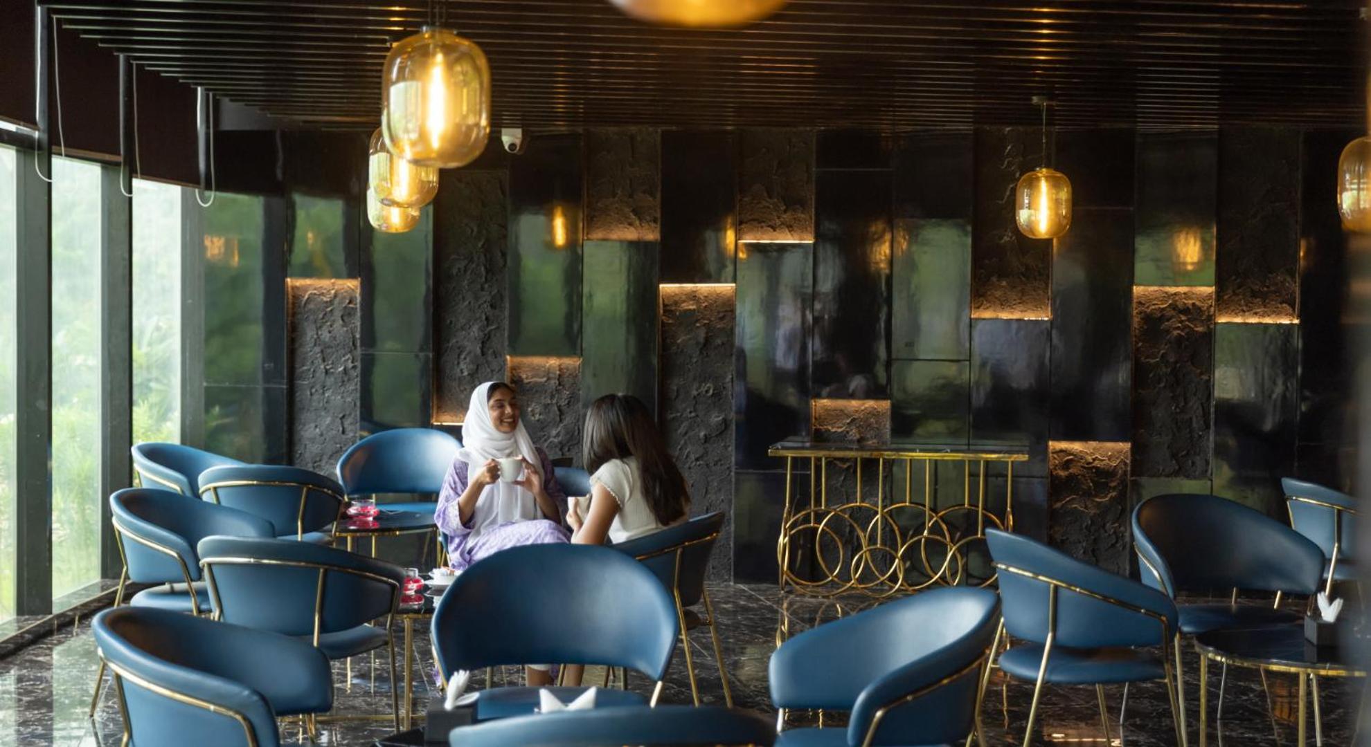 Fezinn Hotel - Best Wayanad Hotel In 2024 コージコード エクステリア 写真